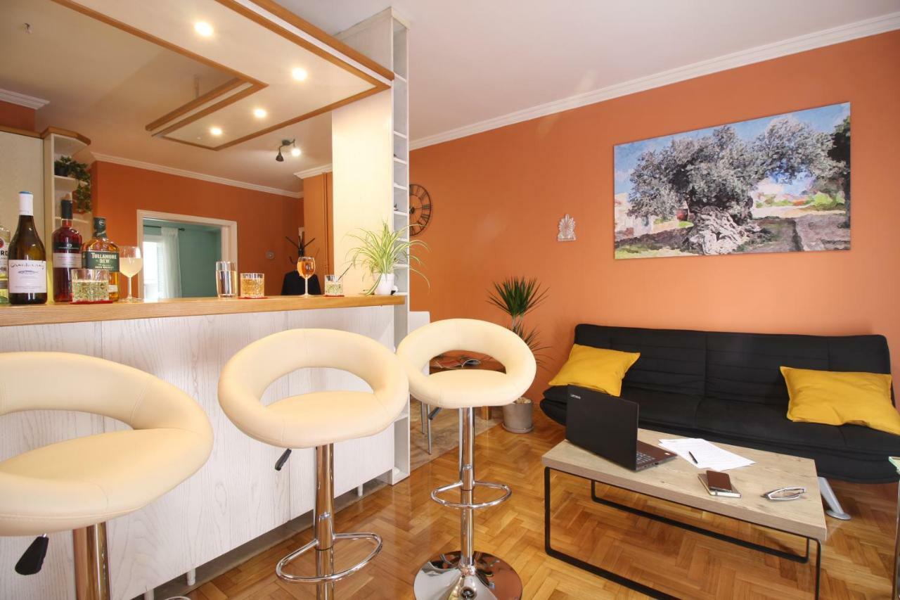Best Location New Apartment At Acropolis เอเธนส์ ภายนอก รูปภาพ
